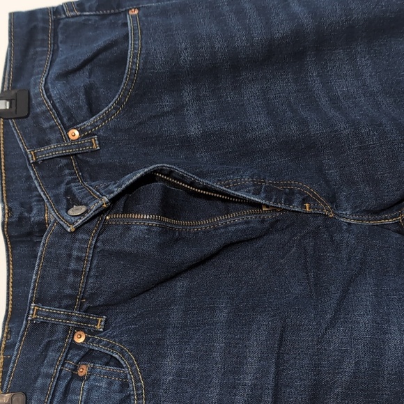 Levi's 505 Regular Fit Dark Wash Blue Jeans - Picture 2 of 7